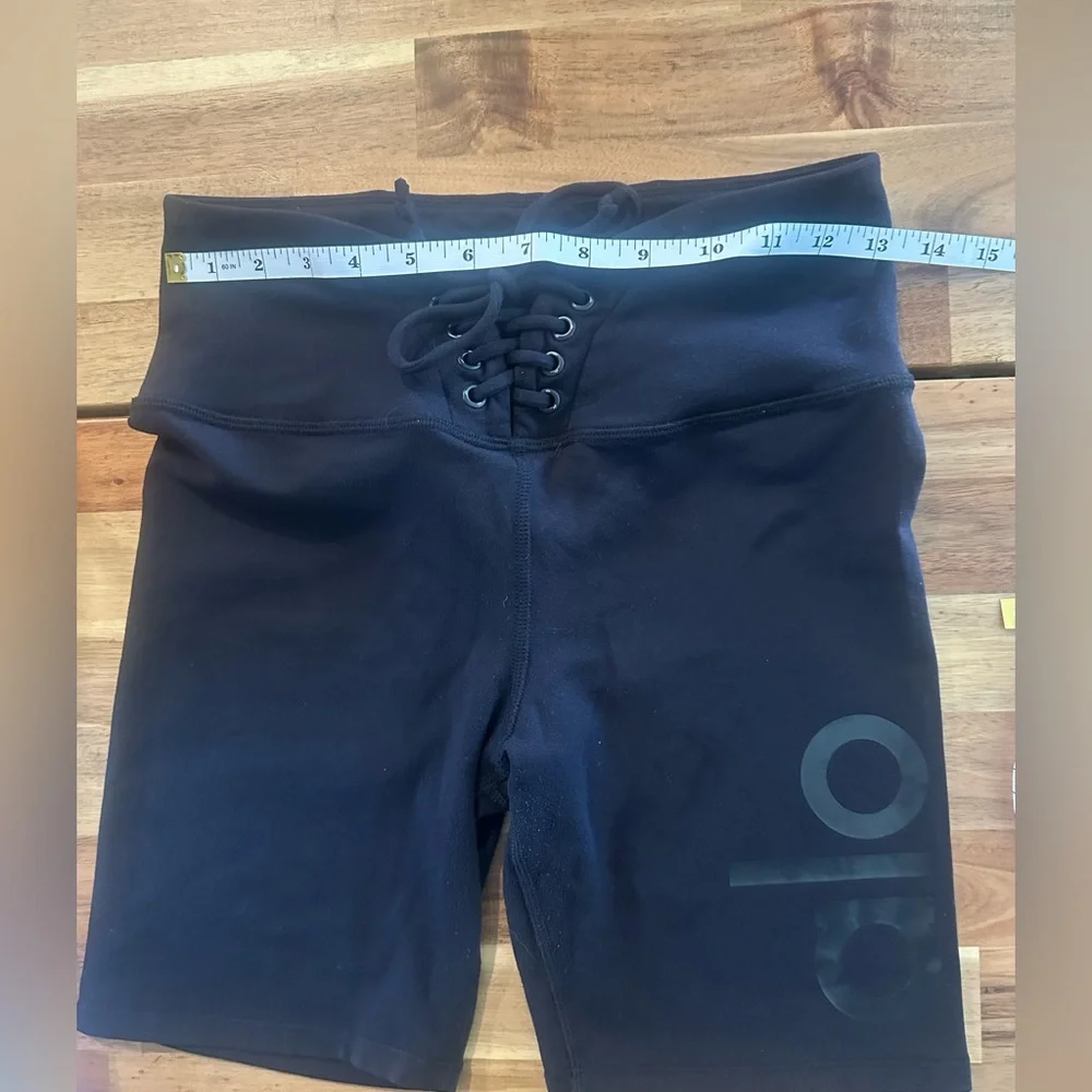 ALO Biker Shorts | Size S - Picture 3 of 8